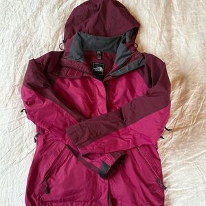 The North Face Women's Two-Tone Rain or Ski jacket